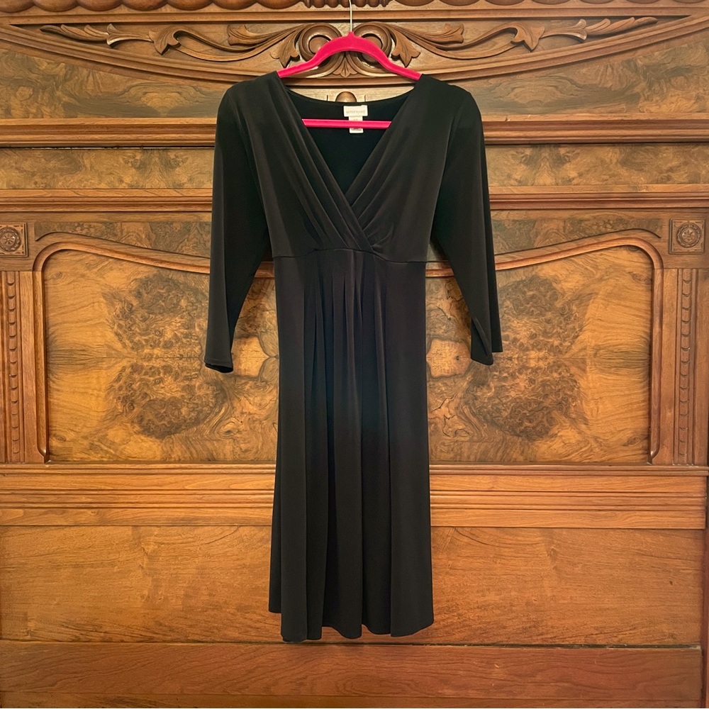 Motherhood Maternity V-neck Little Black Dress Size Medium